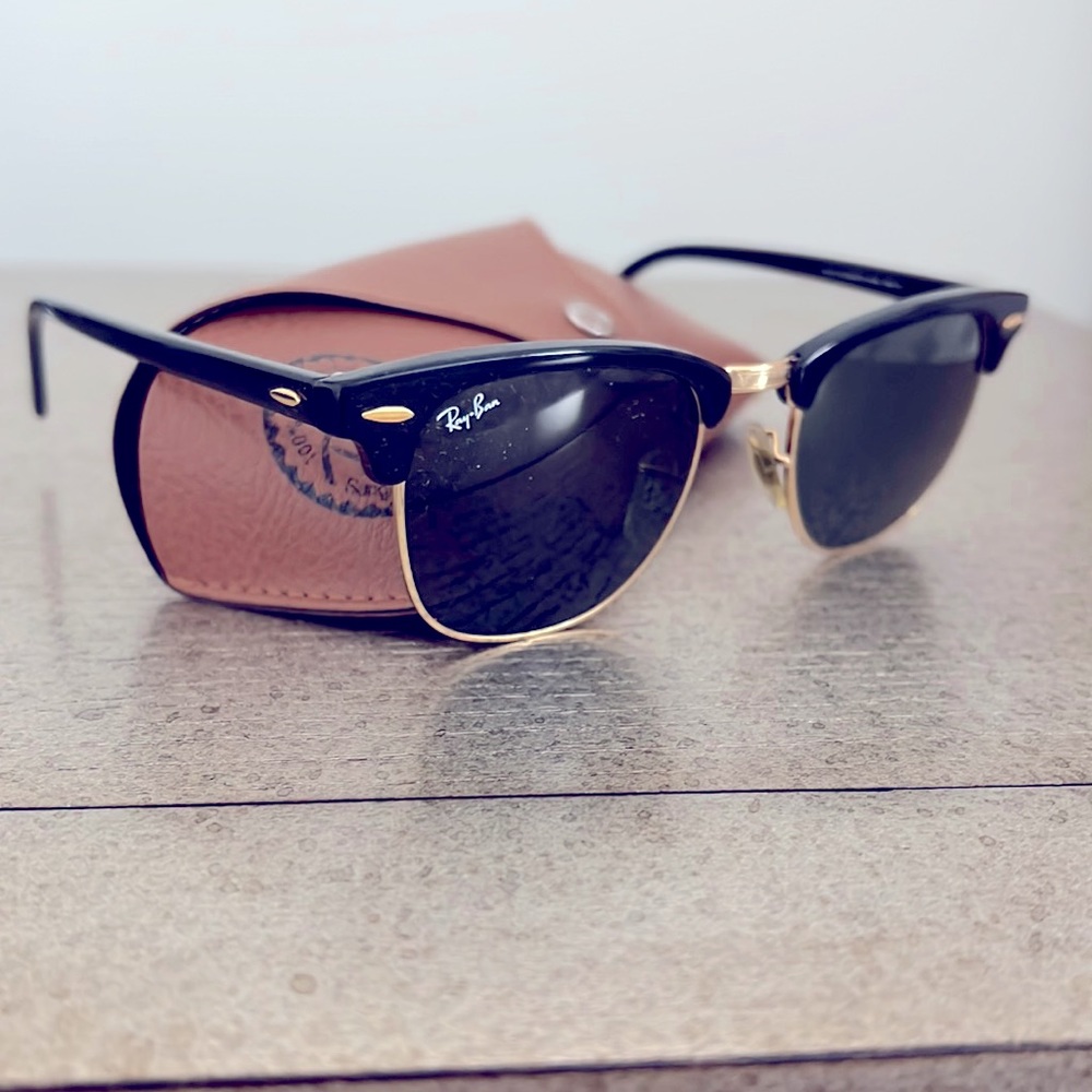 Ray ban clubmaster- black and gold